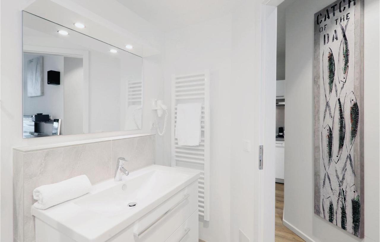 Awesome Apartment In Luebeck Travemuende Luaran gambar