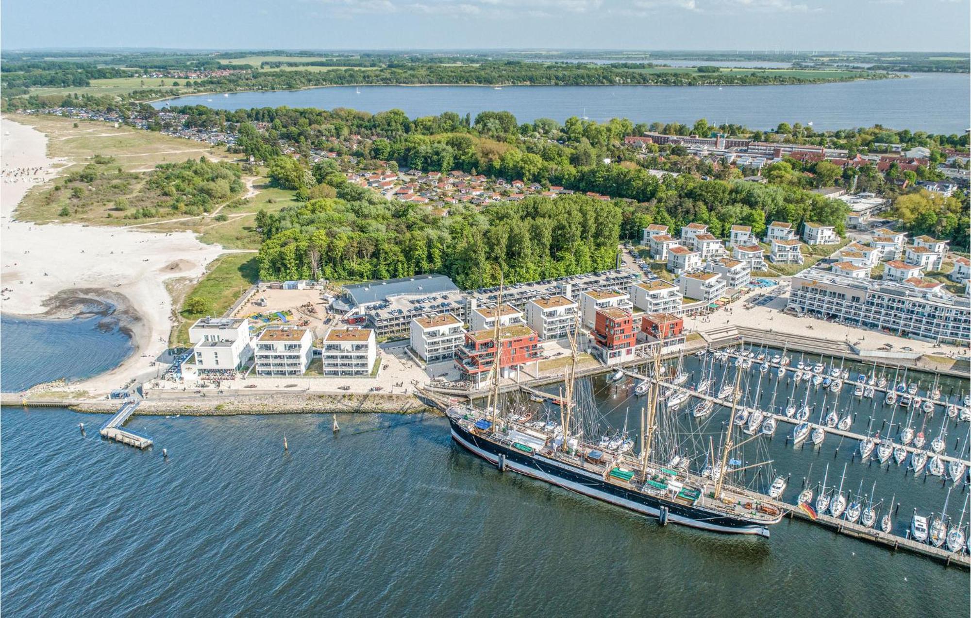 Awesome Apartment In Luebeck Travemuende Luaran gambar