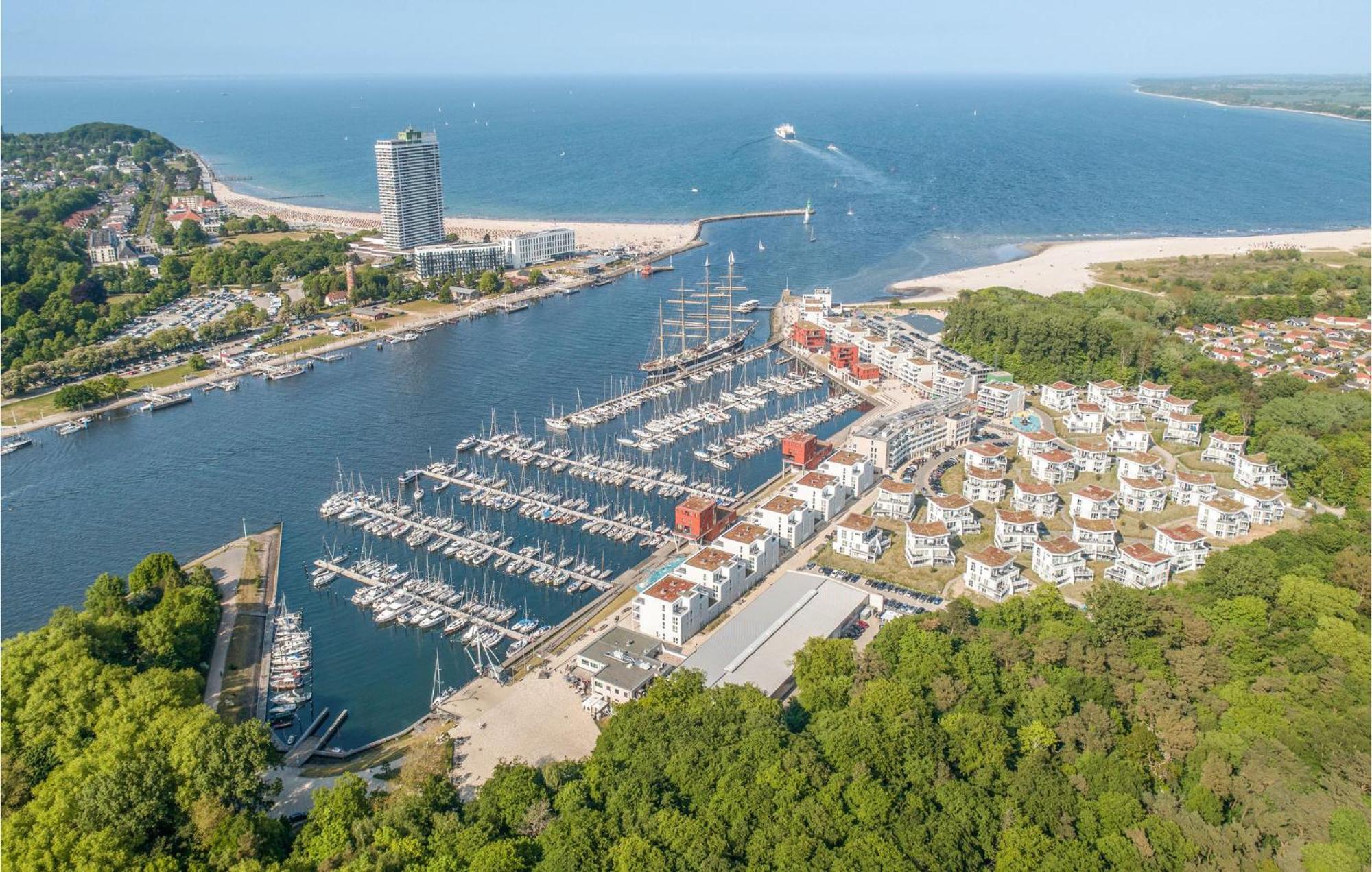 Awesome Apartment In Luebeck Travemuende Luaran gambar